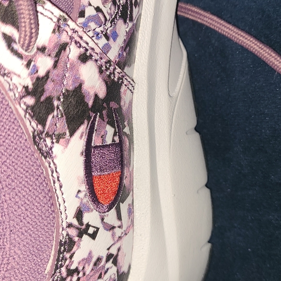 New Champion "YOGA" style sneakers sizes 9.5 and 11 - Picture 4 of 10